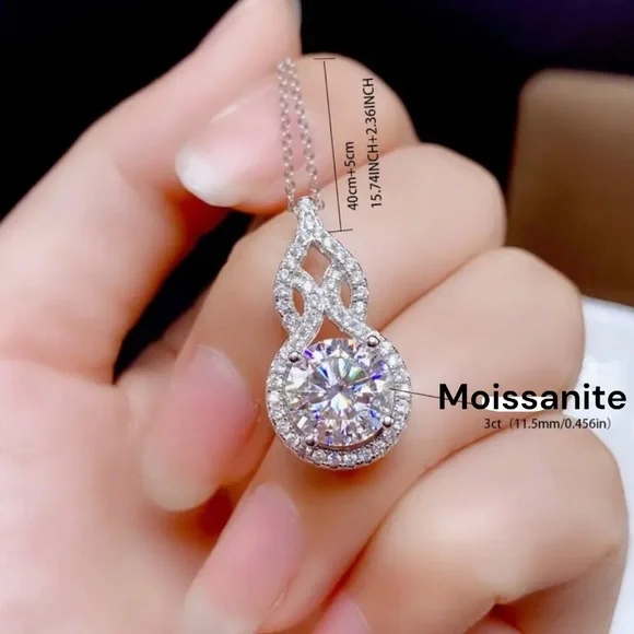 Elegant 3 Carat Moissanite Pendant Necklace - Picture 6 of 6